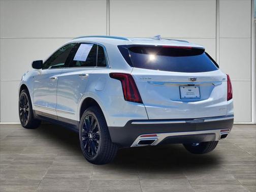 2022 Cadillac XT5 Premium Luxury