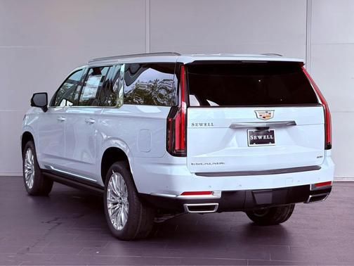 2026 Cadillac Escalade ESV Luxury