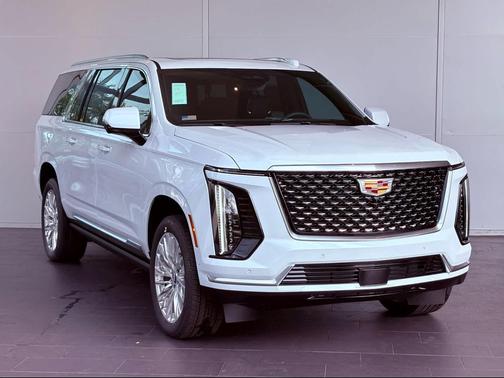 2026 Cadillac Escalade ESV Luxury
