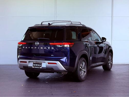 Deep Ocean Blue Pearl 2023 Nissan Pathfinder SL FWD