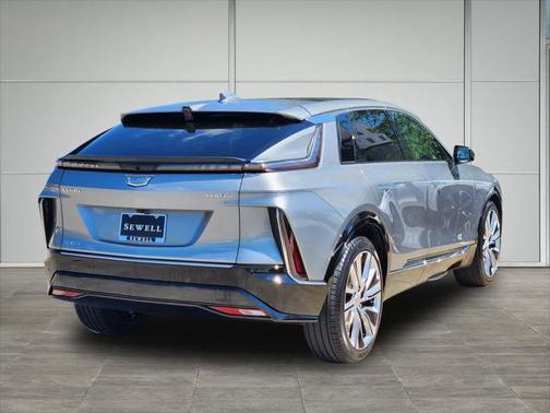 2024 Cadillac LYRIQ Luxury w/1SE