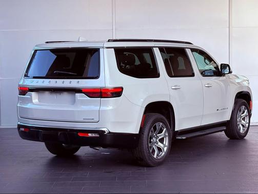 2022 Jeep Wagoneer Series I 4x2