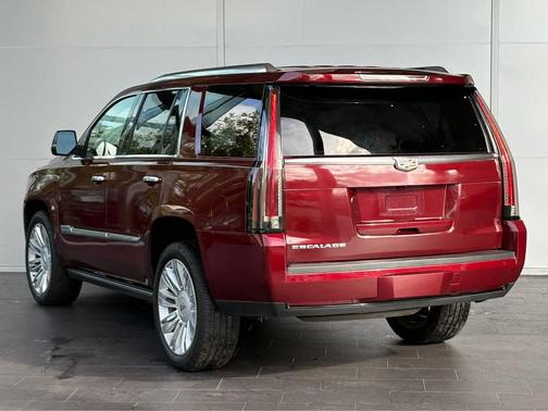 2016 Cadillac Escalade Platinum