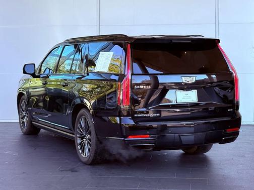 2025 Cadillac Escalade ESV Sport Platinum
