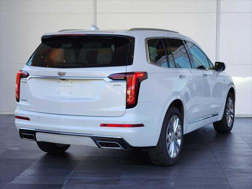 2024 Cadillac XT6 Premium Luxury FWD