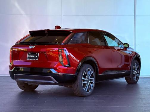 2025 Cadillac OPTIQ Sport 2 AWD