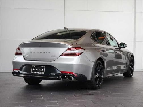 2023 Genesis G70 2.0T RWD