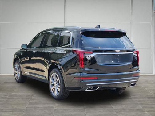 2025 Cadillac XT6 Premium Luxury FWD