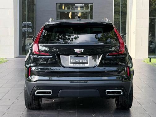 Stellar Black Metallic 2025 Cadillac XT4 Premium Luxury