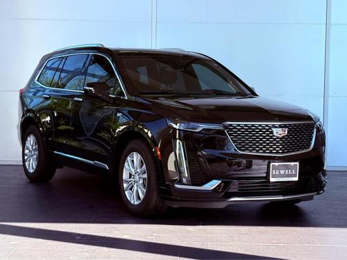 2024 Cadillac XT6 Luxury FWD