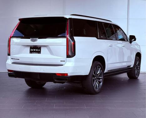 2022 Cadillac Escalade ESV Sport