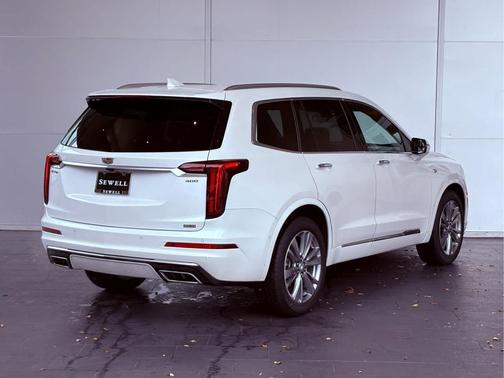 2023 Cadillac XT6 Premium Luxury FWD