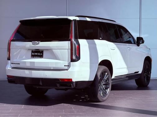 2022 Cadillac Escalade Sport Platinum