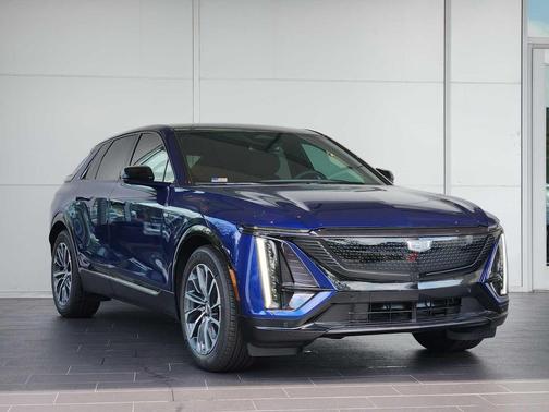 2025 Cadillac LYRIQ Sport