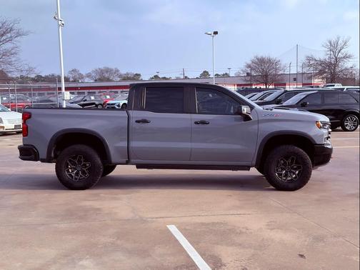 2024 Chevrolet Silverado 1500 ZR2