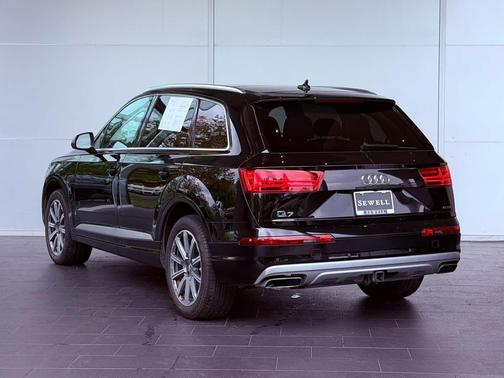 BLACK 2018 Audi Q7 2.0T Premium Plus