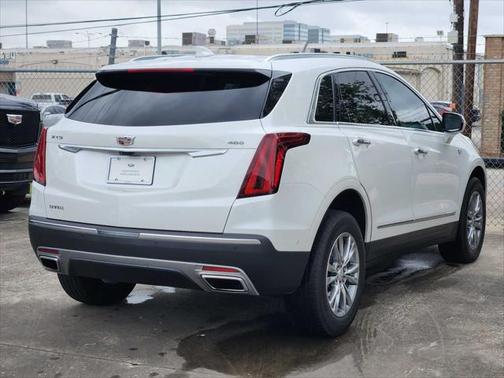 2022 Cadillac XT5 Premium Luxury
