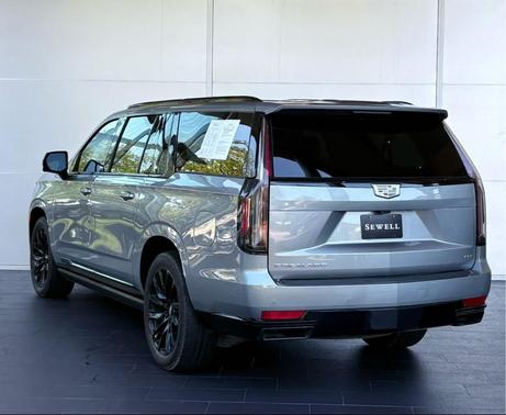 2023 Cadillac Escalade ESV Sport Platinum