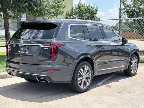 Wilder Metallic 2022 Cadillac XT6 Premium Luxury FWD