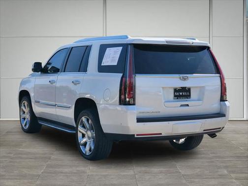 2019 Cadillac Escalade Luxury