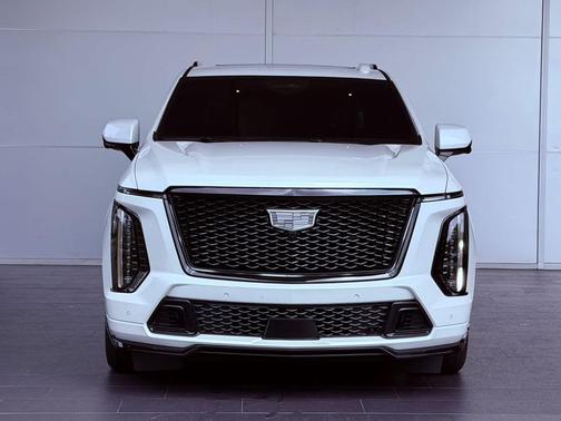 Crystal White Tricoat 2025 Cadillac Escalade V-Series