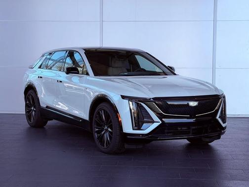 2025 Cadillac LYRIQ Sport
