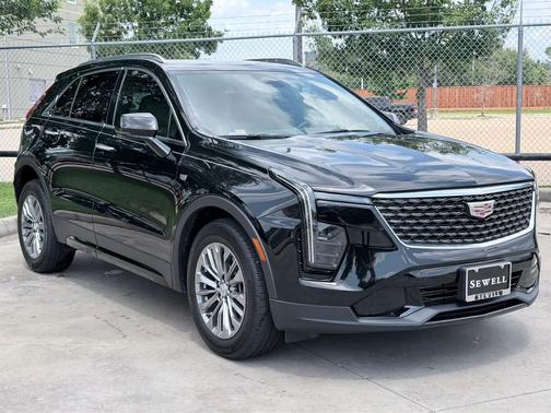 Stellar Black Metallic 2024 Cadillac XT4 Premium Luxury