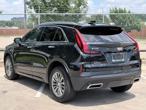 Stellar Black Metallic 2024 Cadillac XT4 Premium Luxury