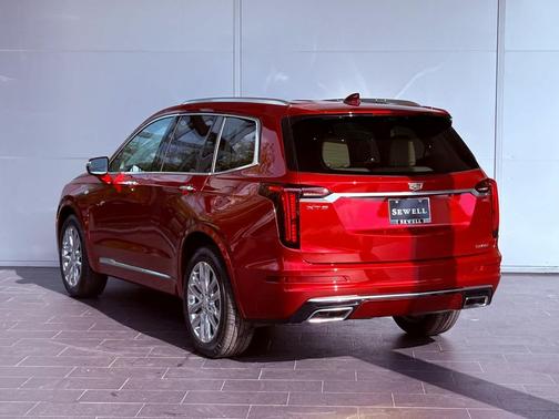 2025 Cadillac XT6 Premium Luxury FWD