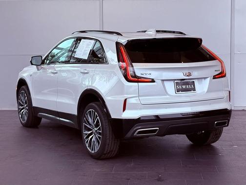 2024 Cadillac XT4 Sport