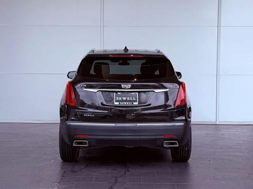 2023 Cadillac XT5 Luxury