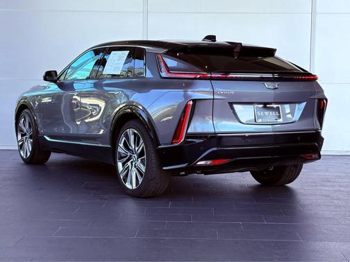 2023 Cadillac LYRIQ Luxury