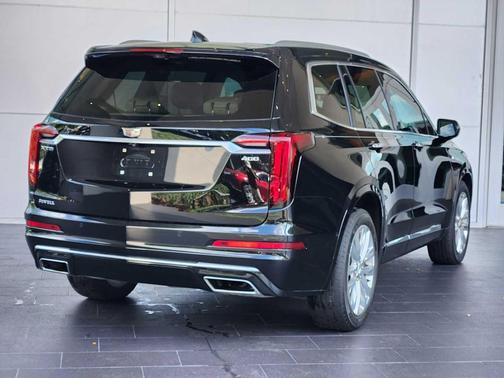 2023 Cadillac XT6 Premium Luxury FWD