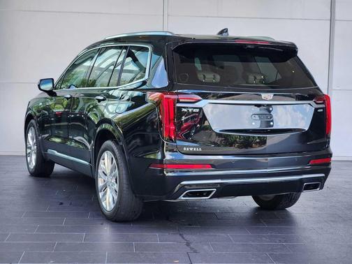 2023 Cadillac XT6 Premium Luxury FWD