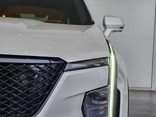 2025 Cadillac XT4 Sport