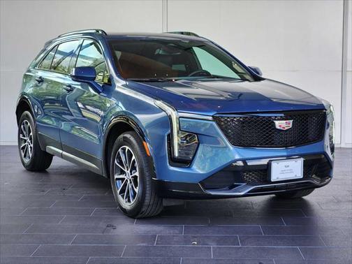 2024 Cadillac XT4 Sport