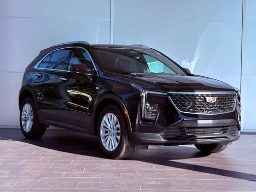 2024 Cadillac XT4 Luxury