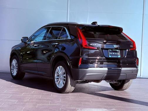 2024 Cadillac XT4 Luxury