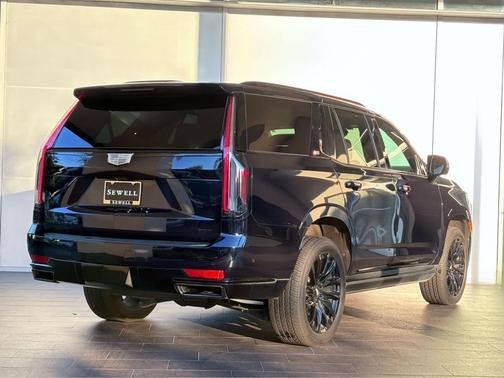 2024 Cadillac Escalade Sport