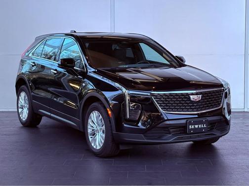2024 Cadillac XT4 Luxury