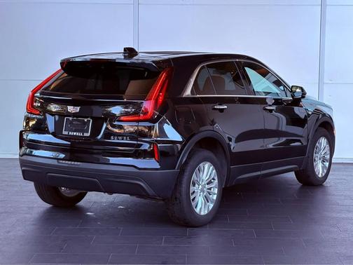 2024 Cadillac XT4 Luxury
