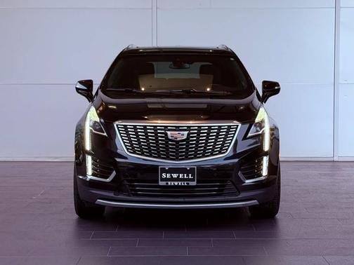 Stellar Black Metallic 2023 Cadillac XT5 Premium Luxury