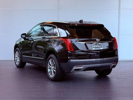 Stellar Black Metallic 2023 Cadillac XT5 Premium Luxury
