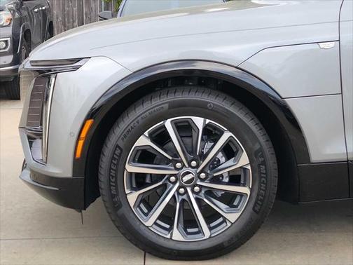 2025 Cadillac LYRIQ Sport w/1SJ