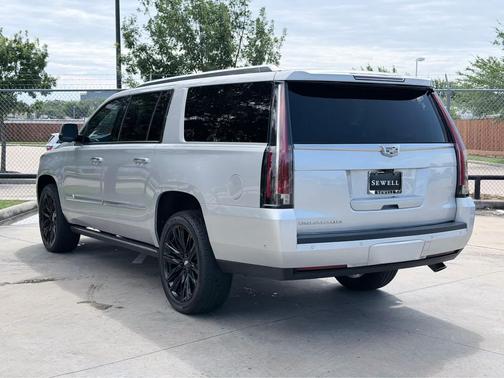 Radiant Silver Metallic 2019 Cadillac Escalade ESV Platinum