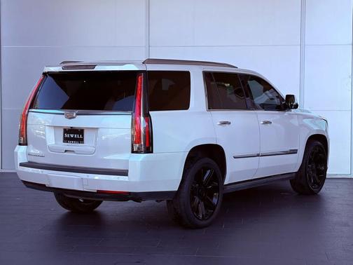 2015 Cadillac Escalade Premium