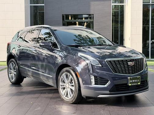 Midnight Sky Metallic 2024 Cadillac XT5 Premium Luxury