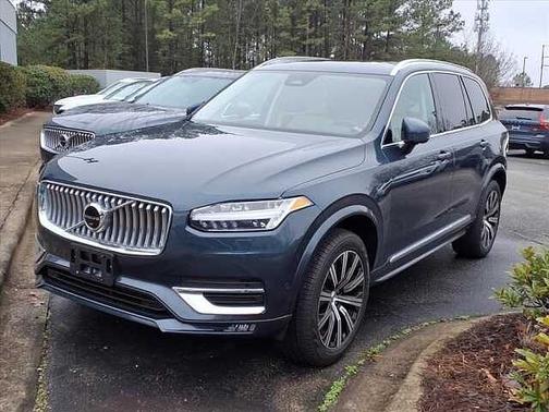 2023 Volvo XC90 Plus