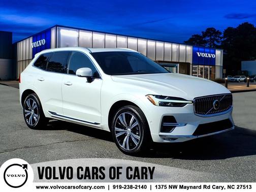 2023 Volvo XC60 B5 FWD Plus Bright