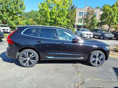 2023 Volvo XC60 Plus